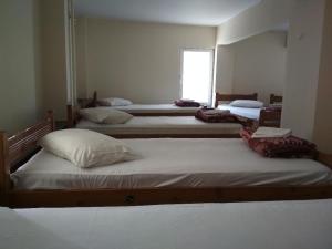 pella inn hostel