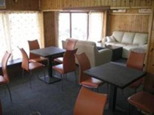 pella inn hostel