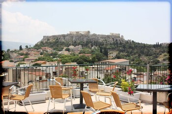 pella inn hostel