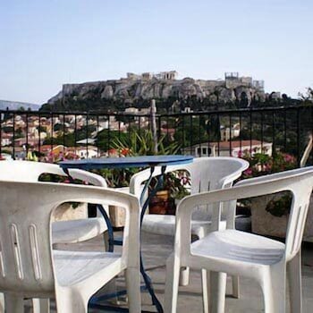 pella inn hostel