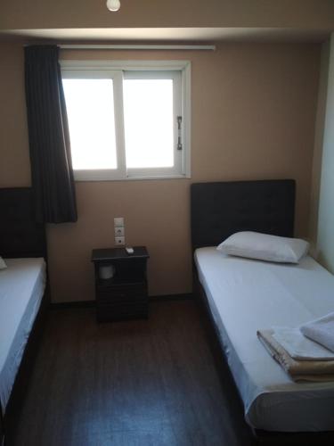 pella inn hostel