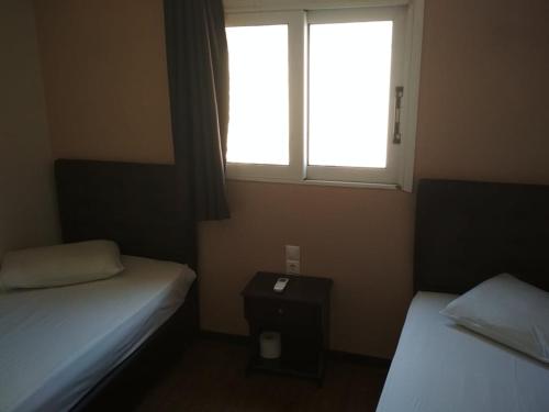 pella inn hostel