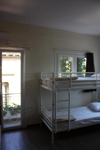 pella inn hostel