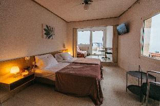 happy days hotel christina