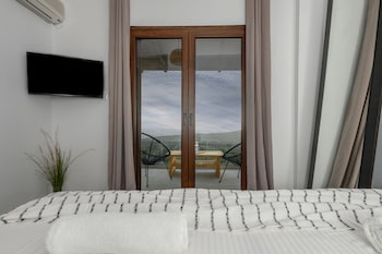 hilltop resort