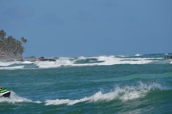 Thaproban Beach House,Habaraduwa>>Galle,3 star