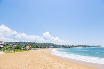 Thaproban Beach House,Habaraduwa>>Galle,3 star