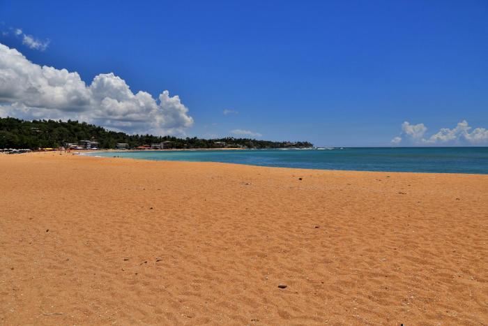 thaproban beach house