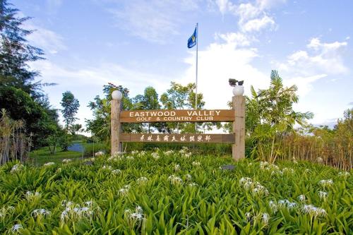 Eastwood Valley Golf Country Club,Marudi>>Kuching,3 star