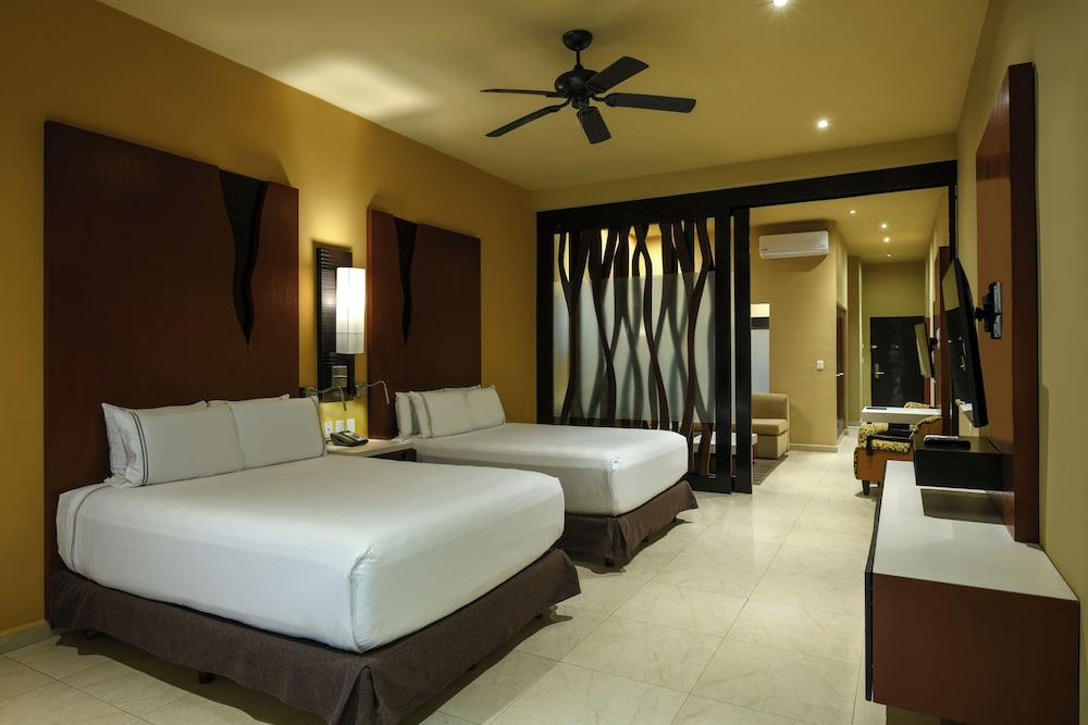 generations riviera maya