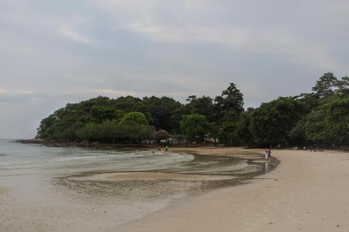 the c samet beach resort