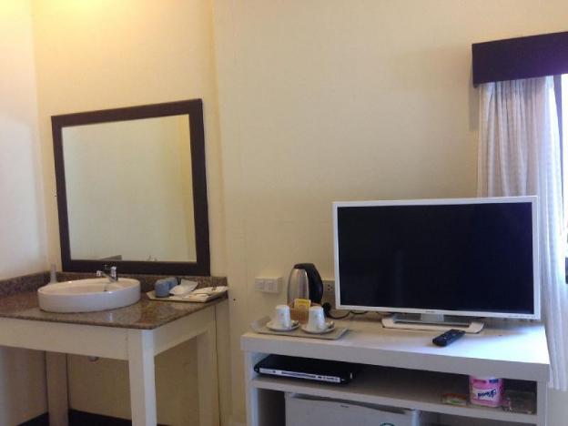 the c samet beach resort