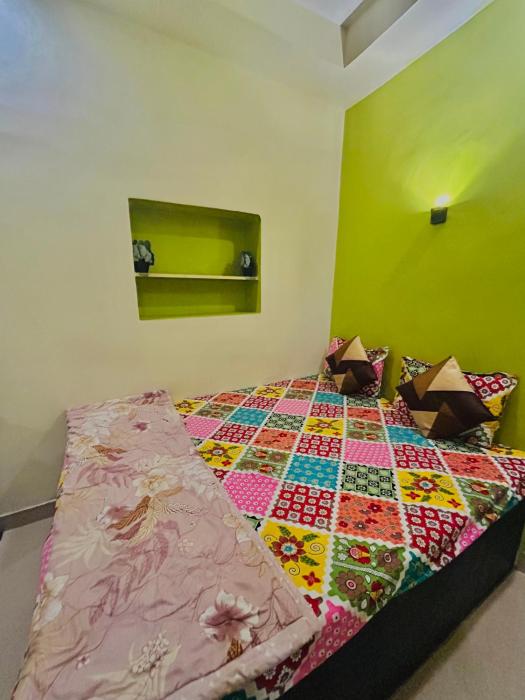 sun india guest house