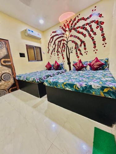 sun india guest house