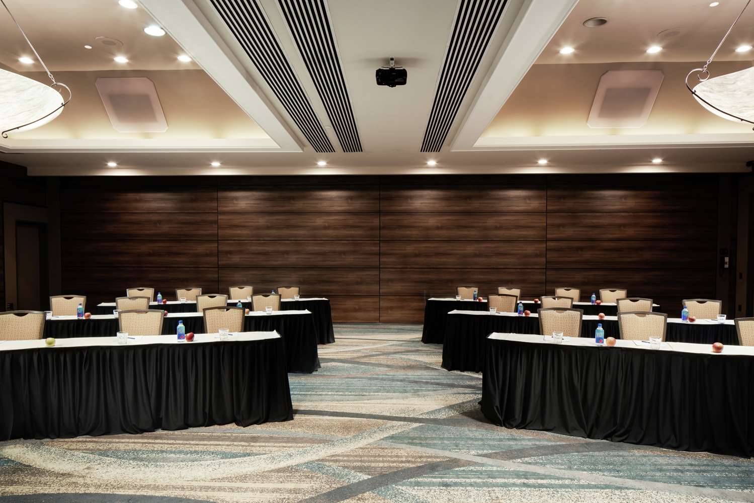 doubletree by hilton monrovia pasadena area