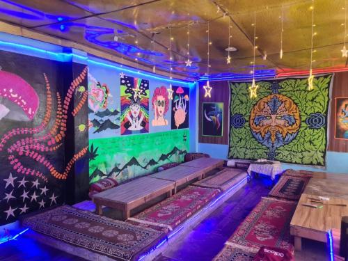 Shiva Mountain Guest House & Cafe,,0 star