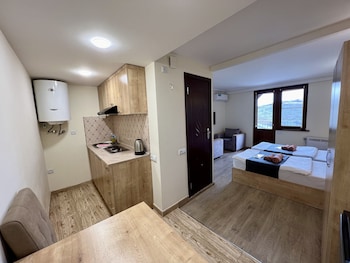 the hill guest house