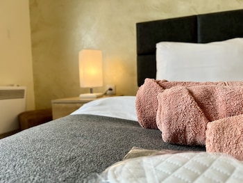 the hill guest house