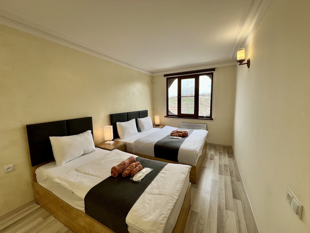 the hill guest house