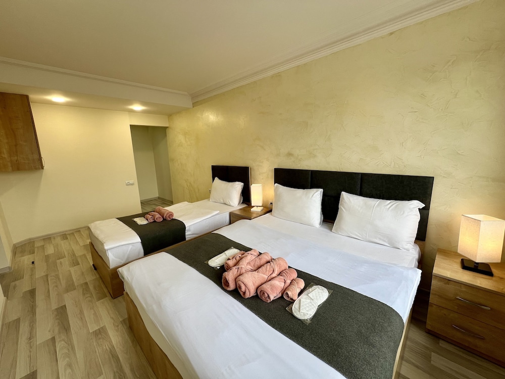 the hill guest house