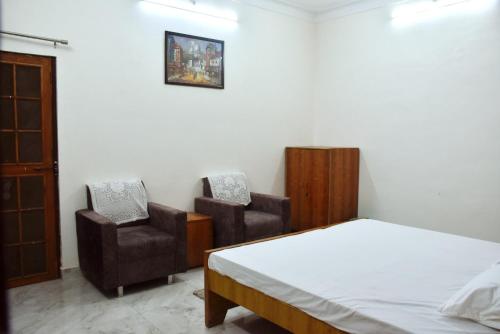 Krishnam Guest House,,1 star