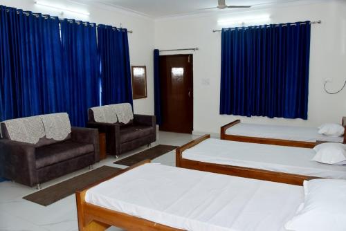 Krishnam Guest House,,1 star