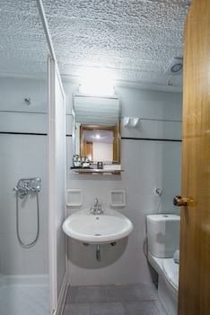 arahova inn hotel