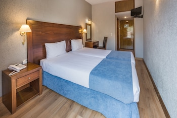 arahova inn hotel