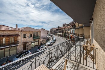arahova inn hotel