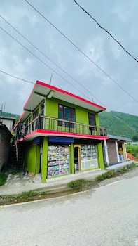 shabnam river view home stay