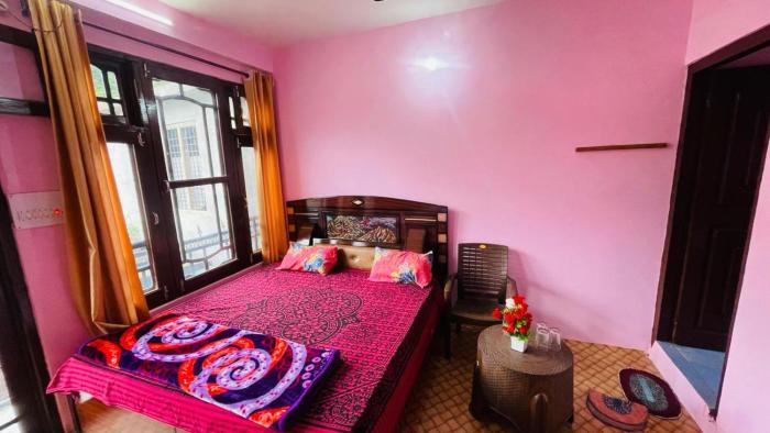 shabnam river view home stay