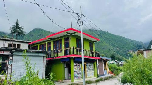 shabnam river view home stay
