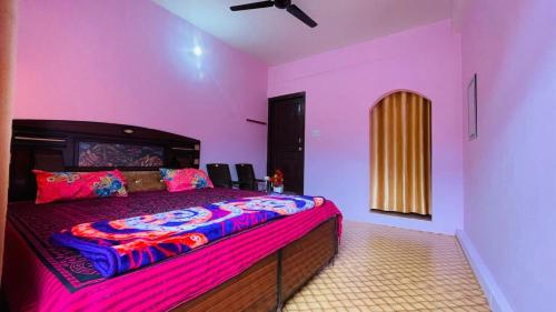 shabnam river view home stay