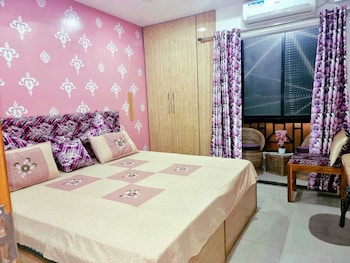 172 lbs a boutique guest house