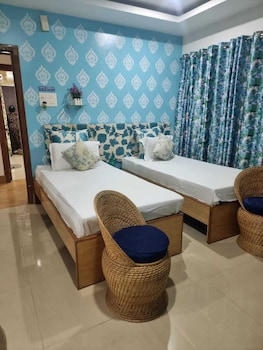 172 lbs a boutique guest house