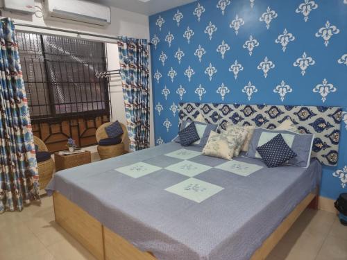 172 lbs a boutique guest house