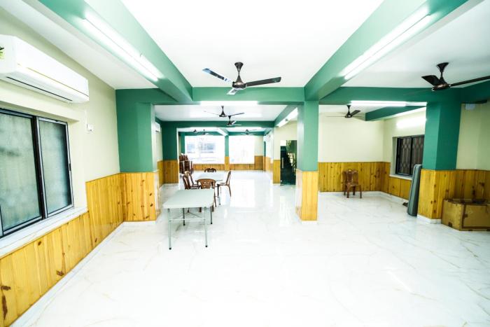 rishika ac banquet and guest house