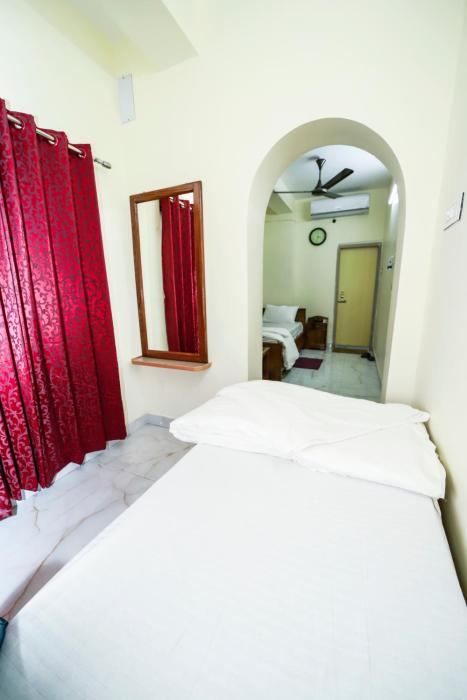 rishika ac banquet and guest house