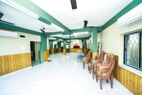 rishika ac banquet and guest house