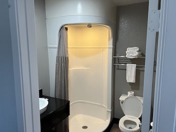 Motel 6 Arcata, Ca - Cal Poly Humboldt,Arcata>>Arcadia,2 star
