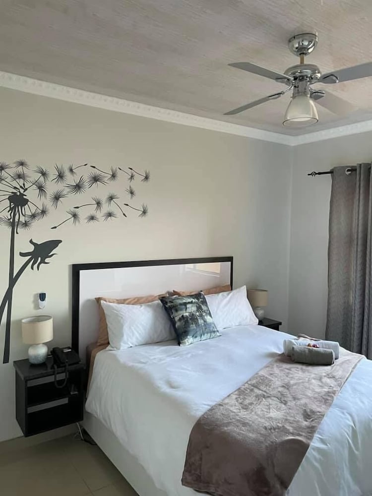 mohlakeng guest house