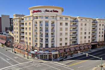 hampton inn and suites memphis beale street