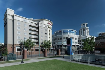 hampton inn and suites memphis beale street