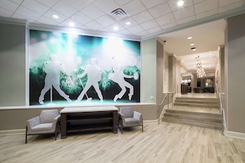 hampton inn and suites memphis beale street