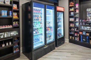 hampton inn and suites memphis beale street