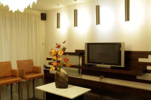 crillon mendoza