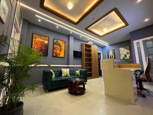 achala home
