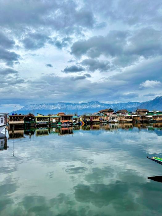 houseboat newworld