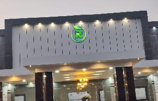 Royal Green Celebrate In Style,,0 star