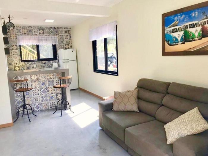 casa privativa com piscina na ferrugem